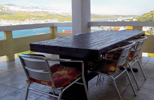 Pag Apartment | Two bedroom apartment with terrace and sea view Pag (A-18325-d)