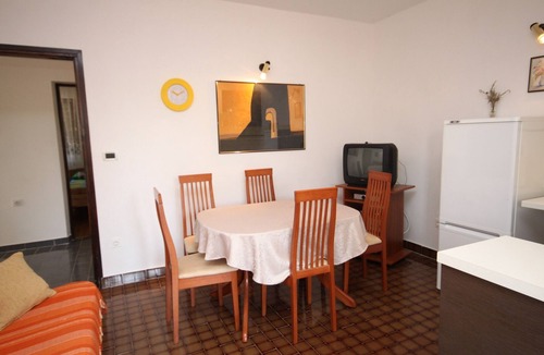 Pag Apartment | Two bedroom apartment with terrace and sea view Pag (A-6535-c)