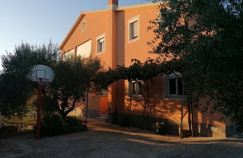 Pula Apartment | Two bedroom apartment with terrace Pula (A-7420-b)