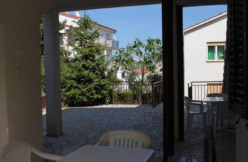 Vintijan Apartment | Two bedroom apartment with terrace Pula (A-7647-b)