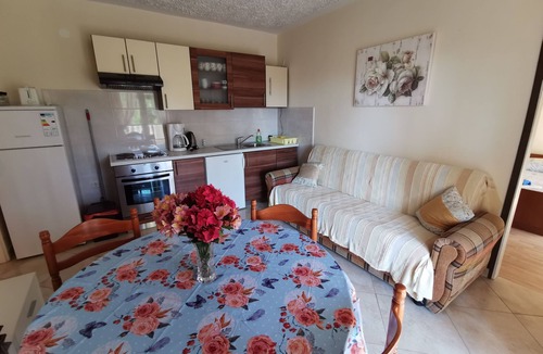 Mundanije Apartment | Two bedroom apartment with terrace Mundanije, Rab (A-4953-a)