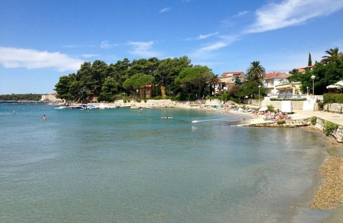Banjol Apartment | Two bedroom apartment with balcony Rab (A-14515-a)