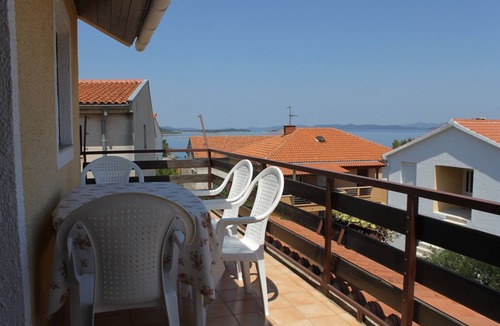 Island Dugi Otok Apartment | Two bedroom apartment with balcony and sea view Sali, Dugi otok (A-872-a)