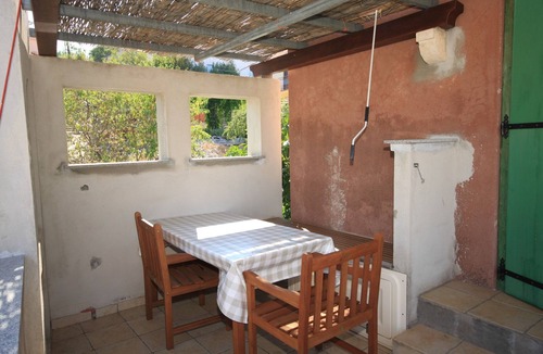 Island Dugi Otok Apartment | Two bedroom apartment with terrace and sea view Sali, Dugi otok (A-8156-a)