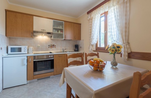 Tar Apartment | Two bedroom apartment with terrace Tar, Poreč (A-13245-a)