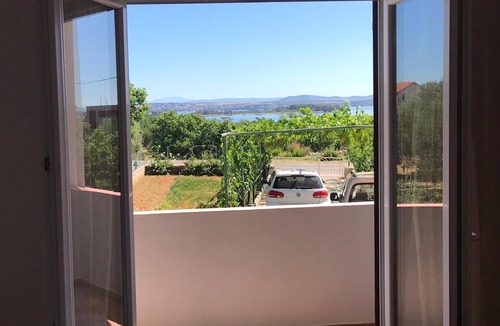 Kraj Apartment | Two bedroom apartment with terrace and sea view Kraj, Pašman (A-819-a)