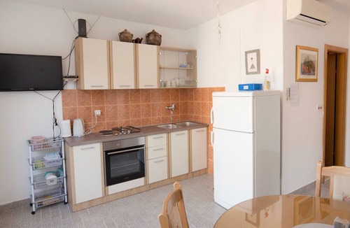 Vis Apartment | Two bedroom apartment with air-conditioning Vis (A-8526-a)