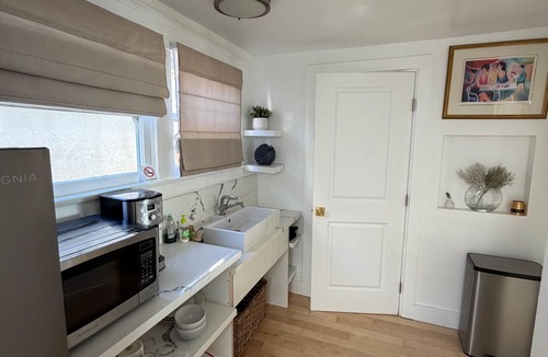 Downtown Apartment | Two bedroom apt on the beach with ocean view!