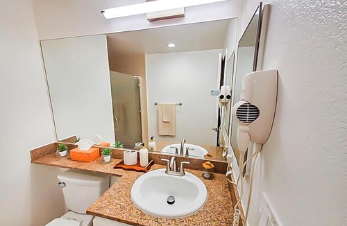Los Angeles Apartment | Two Bedroom Condo at Universal Studios