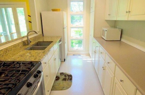 Acton Cottage | Two Bedroom Cottage On 2 Acre Stocked Pond Minutes From Downtown Indianapolis