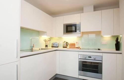 Redcliffe Apartment | Two Bedroom Deluxe