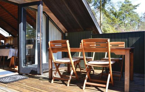 Asserbo House | Two-Bedroom Holiday Home In Frederiksvark