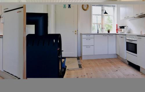 Nymindegab House | Two-Bedroom Holiday Home In Norre Nebel