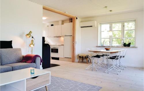 Nymindegab House | Two-Bedroom Holiday Home In Norre Nebel