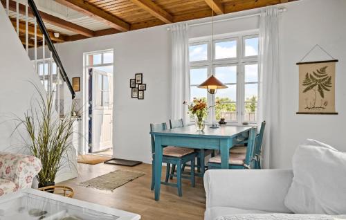 Houvig Strand House | Two-Bedroom Holiday Home In Ringkobing
