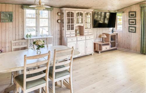 Hejsager Strand House | Two-Bedroom Holiday Home In Haderslev