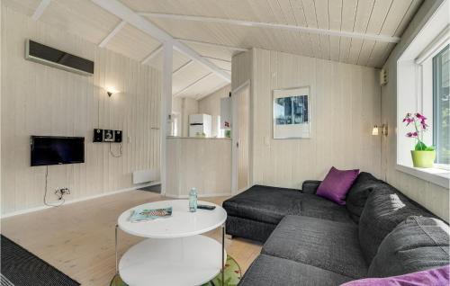 Trend House | Two-Bedroom Holiday Home In Logstor