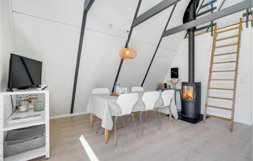 Fjand Badeby House | Two-Bedroom Holiday Home In Ulfborg