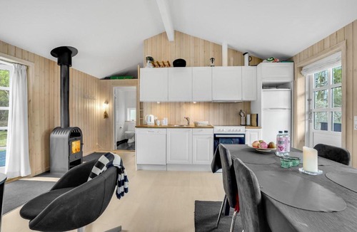 Aalbaek House | Two-Bedroom Holiday Home in Albak