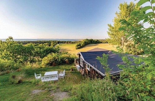 Hoeve Strand House | Two-Bedroom Holiday Home in Asnas