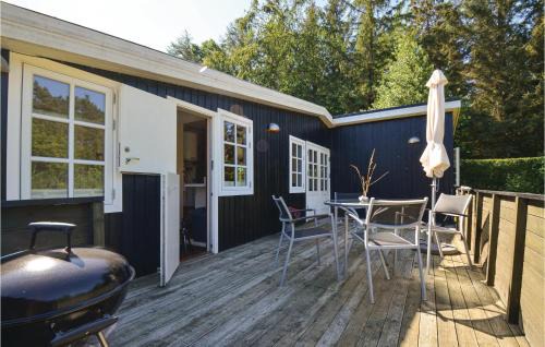 Balle House | Two-Bedroom Holiday Home In Balle