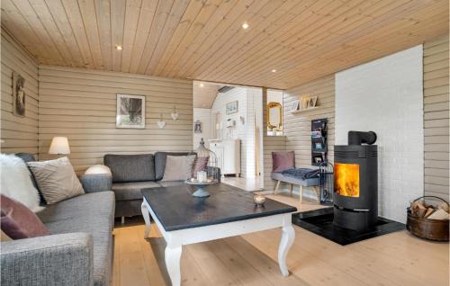 Reersø House | Two-Bedroom Holiday Home In Gorlev
