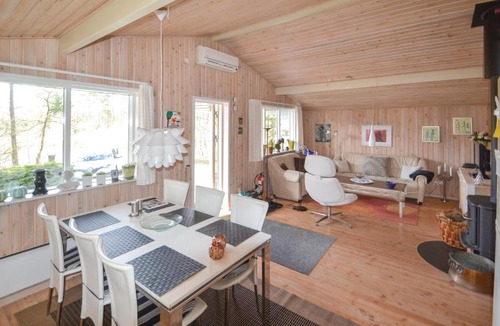 Ebdrup House | Two-Bedroom Holiday Home in Kolind