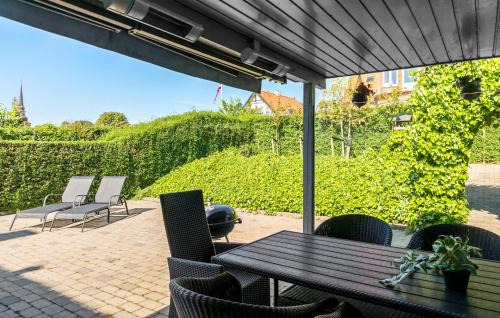 Nysted House | Two-Bedroom Holiday Home In Nysted