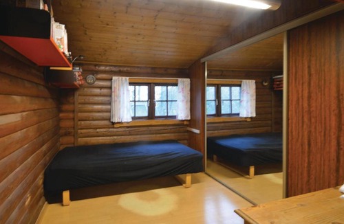 Ronbjerg House | Two-Bedroom Holiday Home in Roslev