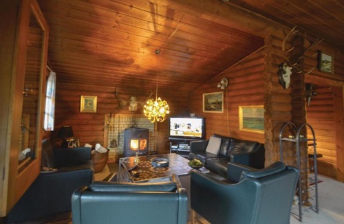 Ronbjerg House | Two-Bedroom Holiday Home in Roslev