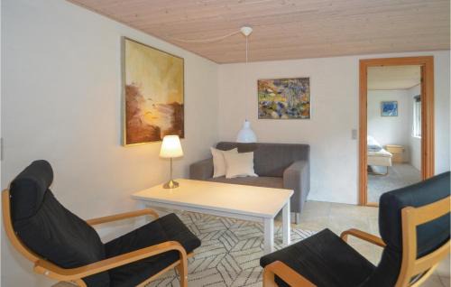 Stege House | Two-Bedroom Holiday Home In Stege