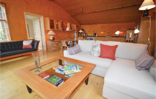 Faxe House | Two-Bedroom Holiday Home In Faxe