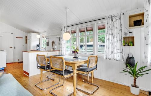 Nordost House | Two-Bedroom Holiday Home In Saby