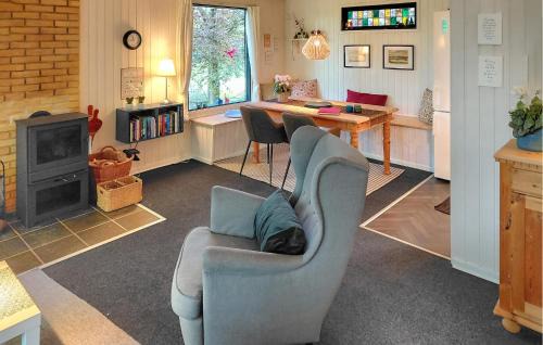 Farstrup House | Two-Bedroom Holiday Home Nibe With A Fireplace 06