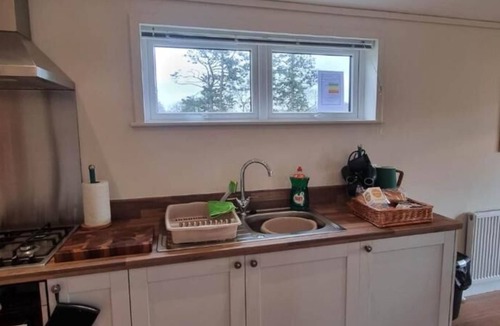 Liskeard Apartment | Two Bedroom Lodge - Meadow - With Balcony