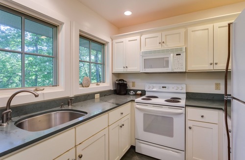 Batesville House | Two Bedroom Loft Near Charlottesville and Wineries, Dog Friendly