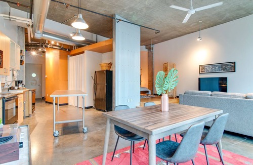 The Gulch Apartment | Two Bedroom Loft in Trendy Gulch!