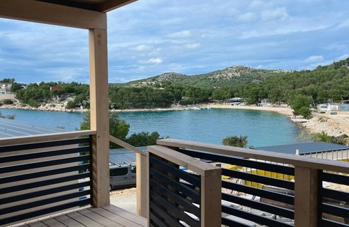 Drage House | Two Bedroom Mobile Home with Terrace and Sea View