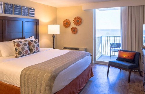 Ormond Shores Resort | Two Bedroom, Ocean Front Condo, Ormond Beach 2444311