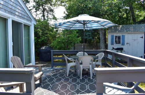 Dennis Port House | Two bedroom sleeping 6 with air conditioning