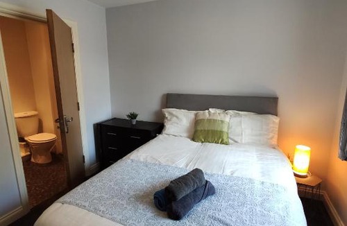 Manchester Apartment | Two bedroom spacious apartment