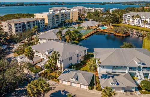Bay Acres Condo | Two Bedroom, Two Bath First Floor Condo