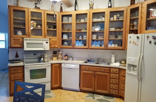 Tarpon Springs Apartment | Two Bedroom Two Bath Second Story Apartment