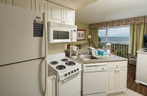 Ocean Drive Resort | Two Bedroom Oceanfront Luxury Condo, Myrtle Beach, South Carolina 1891275