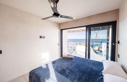 Vinorama Villa | Two-bedroom waterfront villa