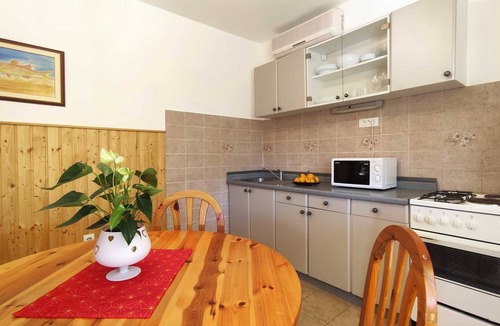 Blato Apartment | Two bedrooms apartment for 5 persons with sea view