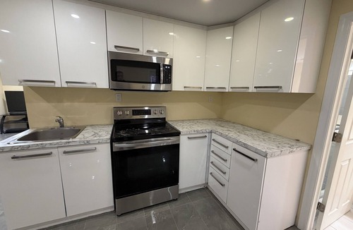 East Credit Apartment | Two Bedrooms Basement Apartment - Heartland Area