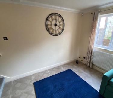 Earls Barton Apartment | Two bedrooms house in Northampton