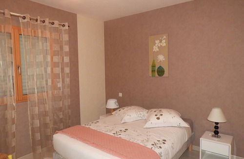 Guimiliau Bed & Breakfast | TWO BEDROOMS TWO STEPS FROM THE PARISH ENCLOSURE