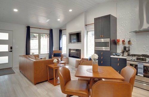 Angel Fire Cabin | Two Cabins next to each other- ADA, King bed, AC, Firepit, Smores, Sledding